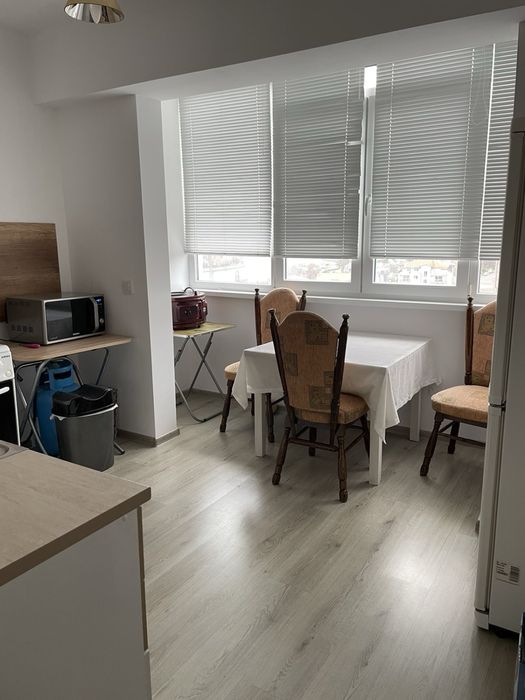 Дава се под наем Тристаен апартамент в Кърджали, Байкал - 67 кв.м за 219.3 € - Снимка #1