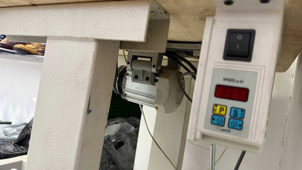 SR-205 Tikuv moshinkasi