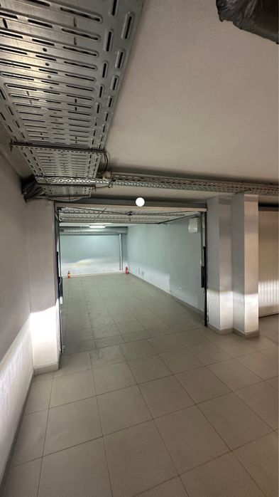 Дава се под наем Гараж / Паркомясто в София, Красно село - 40 кв.м за 278.97 € - Снимка #5