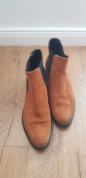 Vand botine din piele maine 37