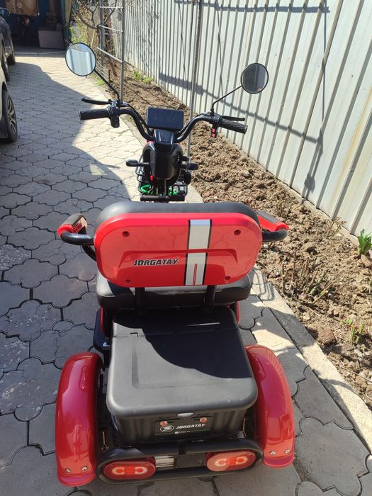 Электрический Трицикл