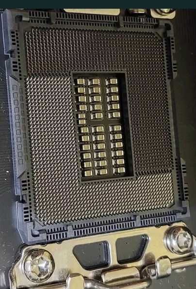 Intel Core i7 13700K + Gigabyte Z790 Aorus Elite AX Wi-Fi DDR5