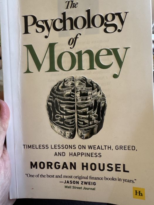 Книга прадается