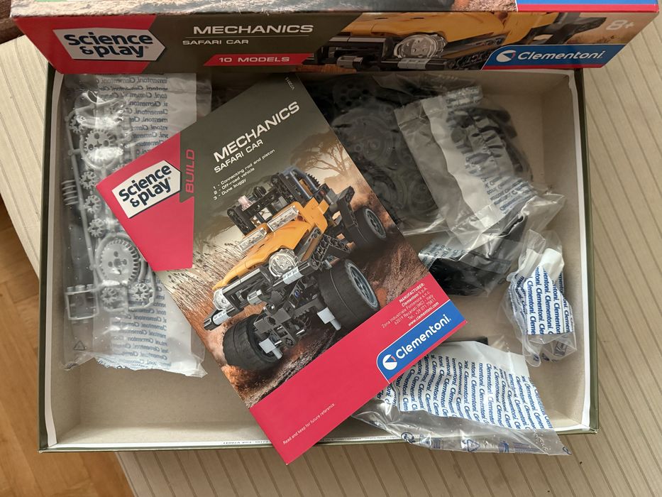 Science & Play – Mechanics Safari Car 8+