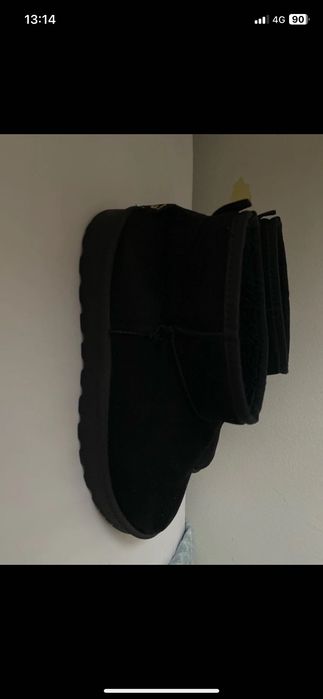 Ghete de iarnă UGG