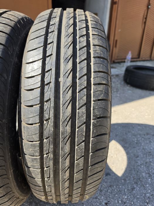 2 бр. летни гуми 235/70/16 Debica SUV 7 mm DOT 1018