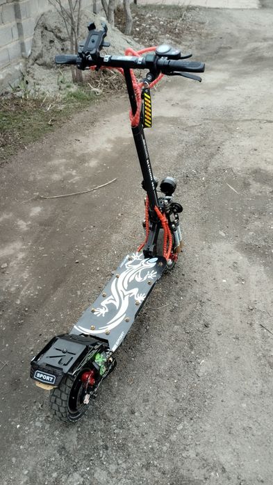 Продам электросамокат Kugo m5