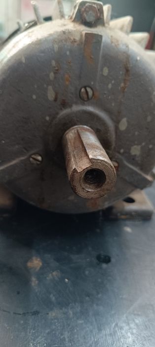 Motor 220/380 trifazic