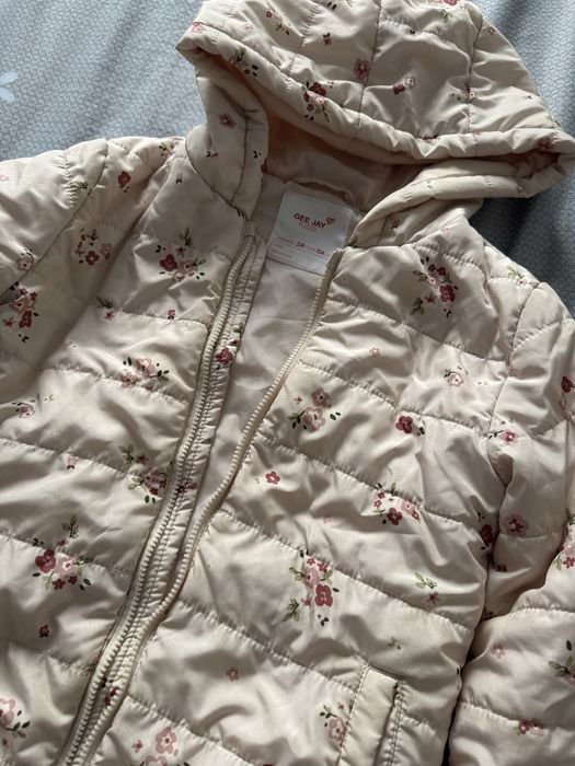 Куртка на девочку