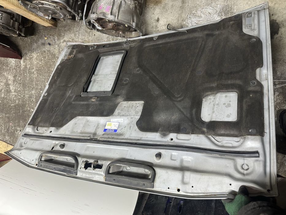 Капот Mitsubishi Pajero 2