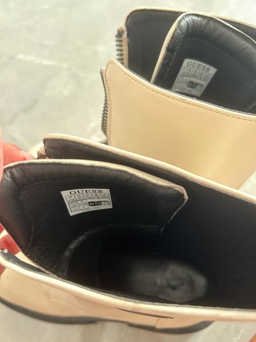 Botine/Cizme Guess