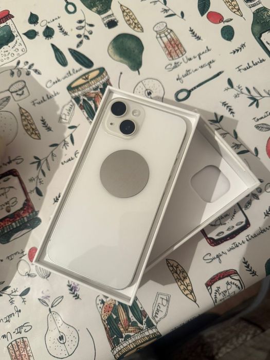 Продам Айфон 14 128гиг