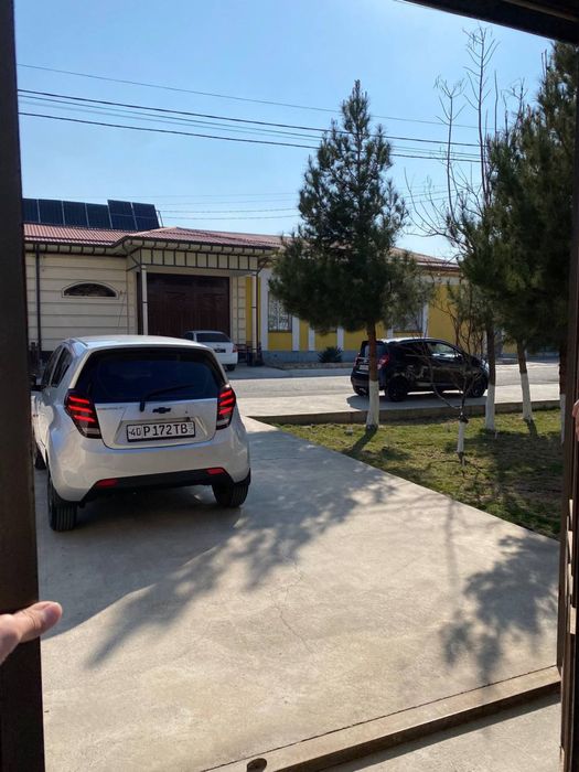 Автомобиль сотилади