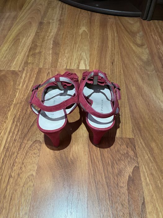 Sandale din piele intoarsa