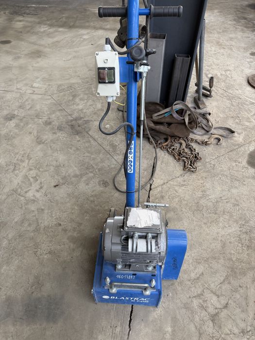 Masina de frezat rectificat beton