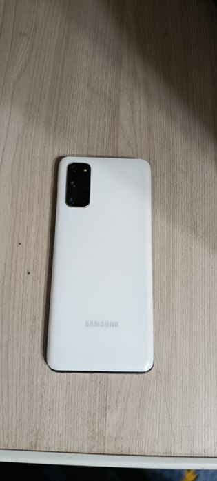 Samsung s20             .
