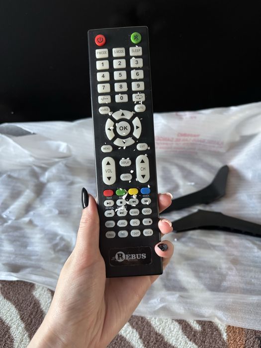 Продам телевизор Rebus