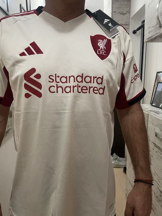 Футболни тениски