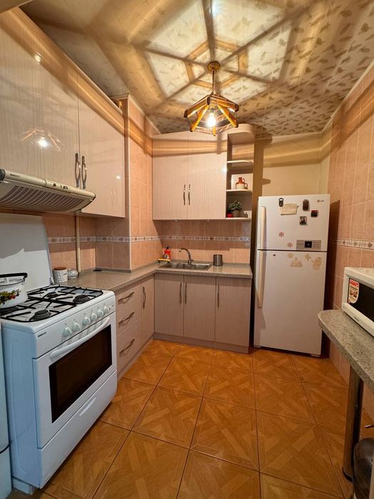 Беруни метро Анкология 3 хонали банковский дом