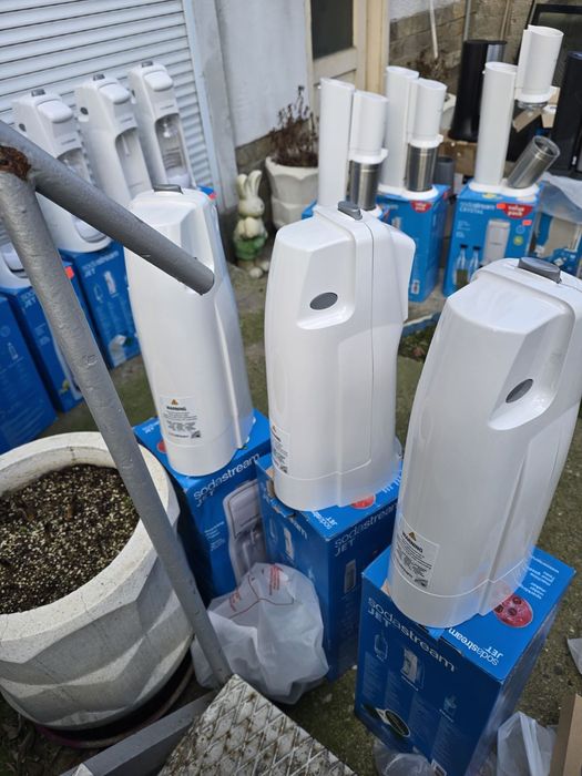 Машина за газирана вода "sodastream'