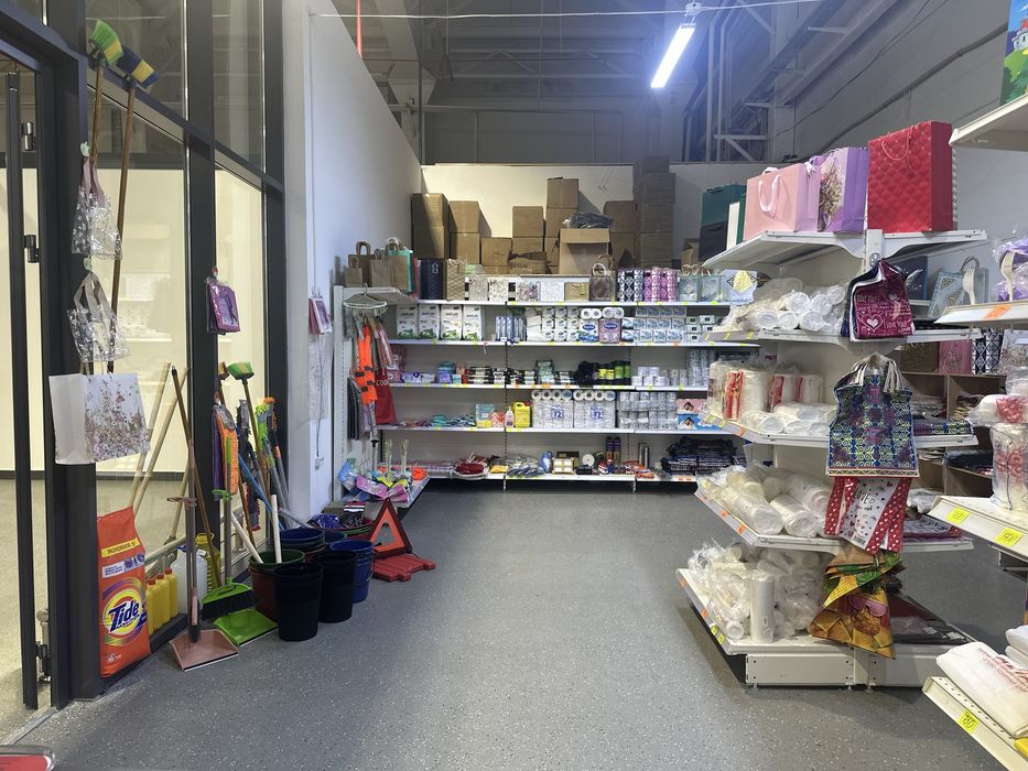 Торговый отдел по продаже 1000 мелочей