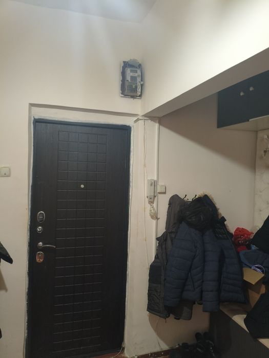 Срочно продаётся 3-комнатная квартира с улучшенной планировкой, напрям