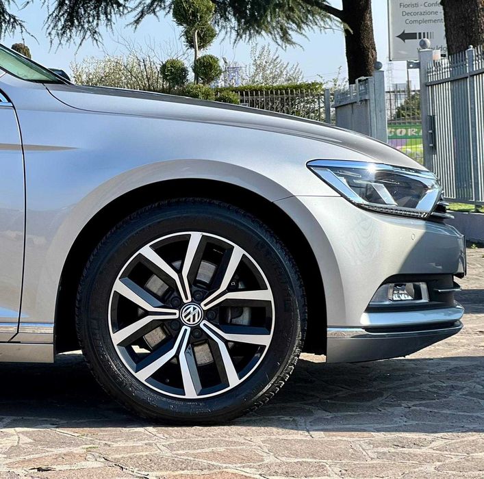 Volkswagen Passat B8 2015 2.0 TDI Higline