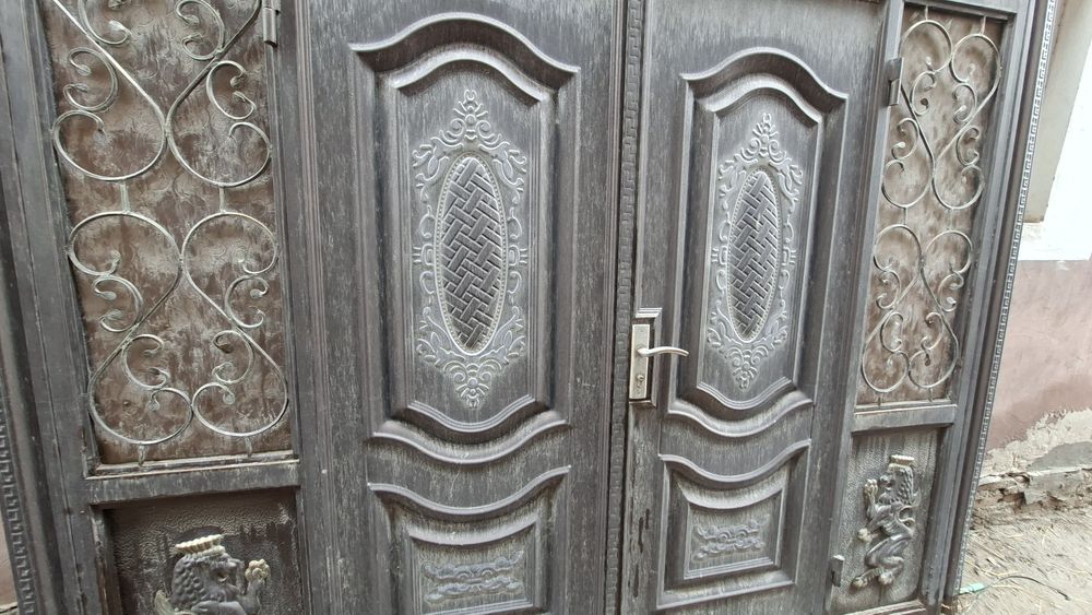 ДАРВОЗА сотилади