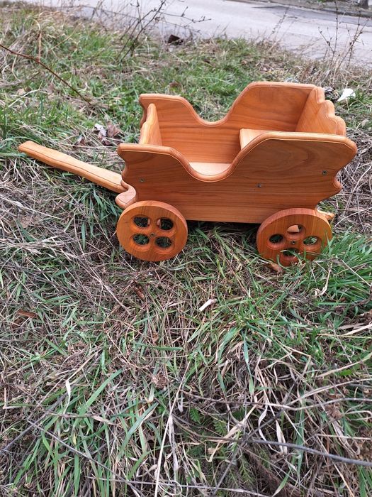 Градинска каручка за саксия