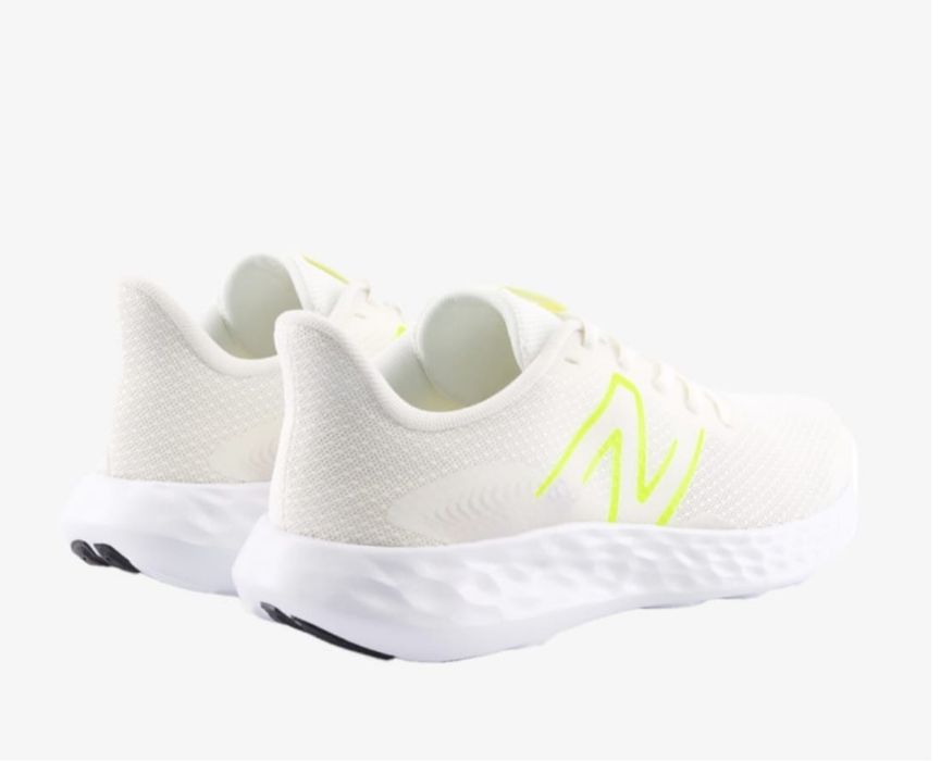 Adidasi New Balance noi in cutie