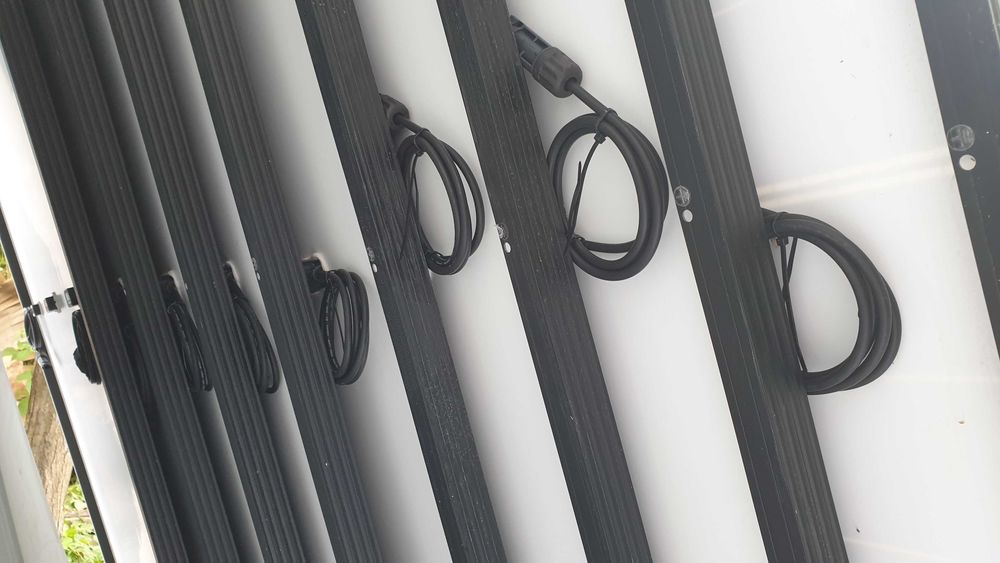 Kit sistem fotovoltaic invertor 7 KW + baterie LIFEPO4 5 KW + 8 panouri 445 W