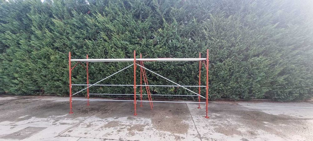 Schela metalica noua import Italia schela disponibila cu pasul de 1,8m