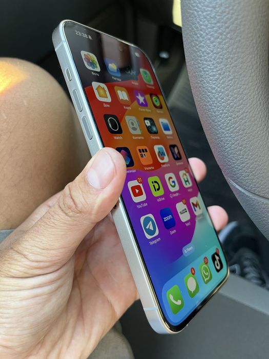 Iphone 15 pro max 256 esim