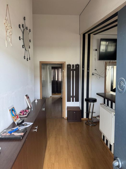 Inchiriez apartament 2 camere