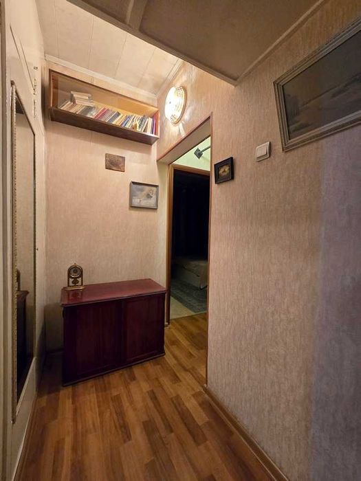 Продам 2км квартиру Торайгырова 11А