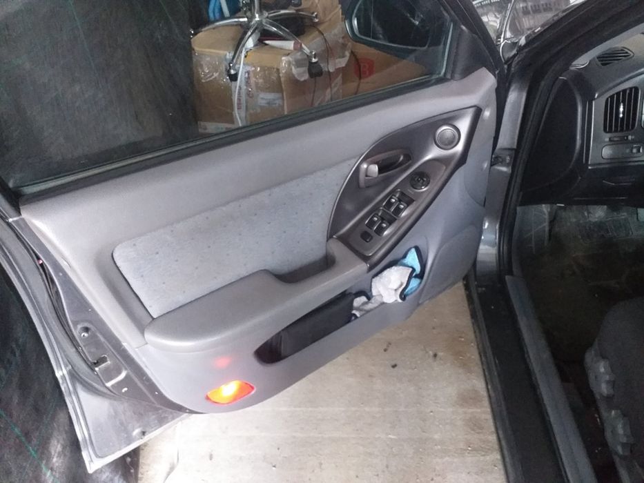 hyundai elantra 2005