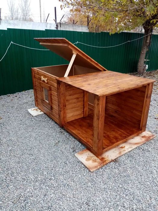 Будка с верандой.