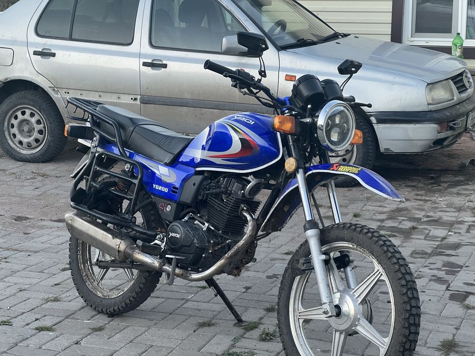 Продам мотоцикл яки 200