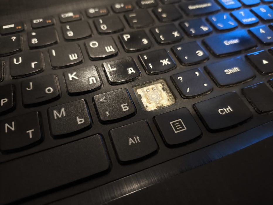 Ноутбук Lenovo .