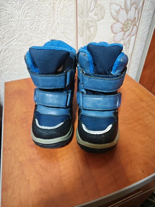 Продам обувь детскую