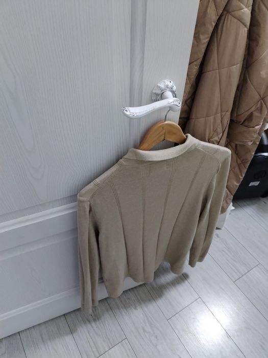 Брендовая кофта Colin's