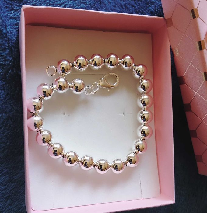 Нова,масивна сребърна гривна в подаръчна кутия.Топ оферта!