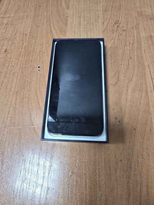 Продам iphone 13 pro max  gb 128 в отличном состоянии.