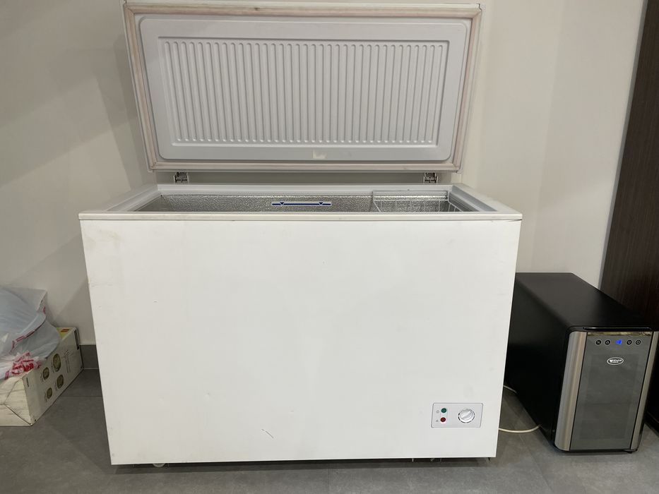 Морозильная камера Бирюса