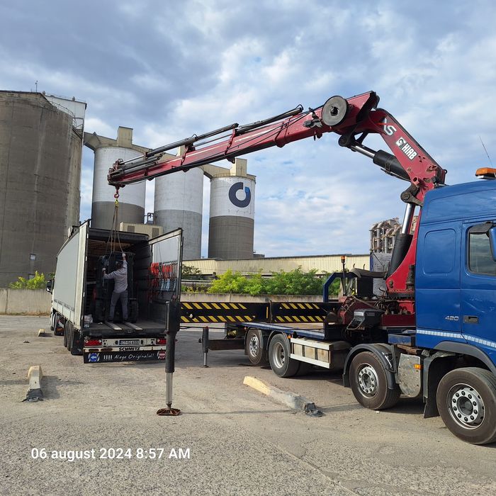 AutoMacara cu Platforma 16 T lângă și 1.8 t/ 27 metri