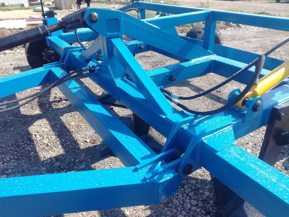 Плоскорез глубокорыхлитель ПГП-7