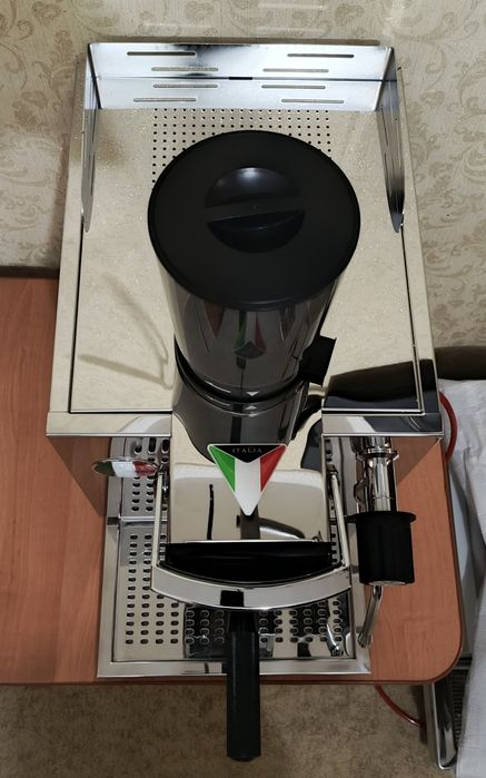 Профессиональная Кофемашина