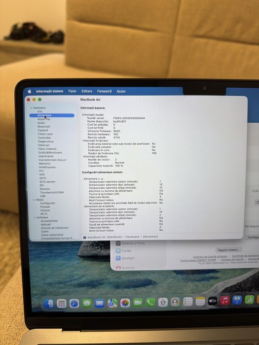 MacBook Air 13" 2026 cu procesor Apple M5, 16GB RAM, 512GB SSD, midnight, NOU (2 cicluri), garantie iulie 2027
