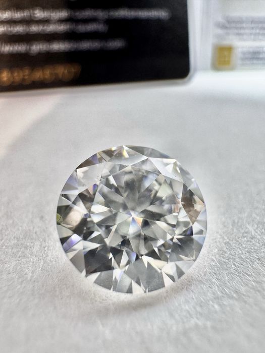 Диамант 3.5 карата , мойсанит, за бижу и подарък