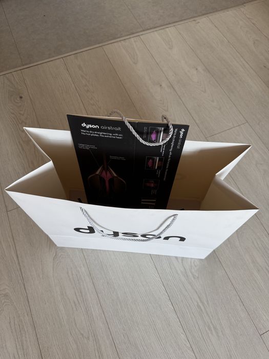 Dyson airstrait утюжок